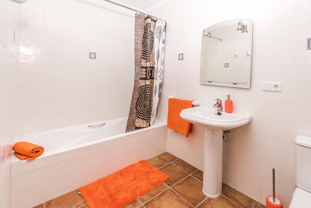 A Algemesi Apartment Moraira